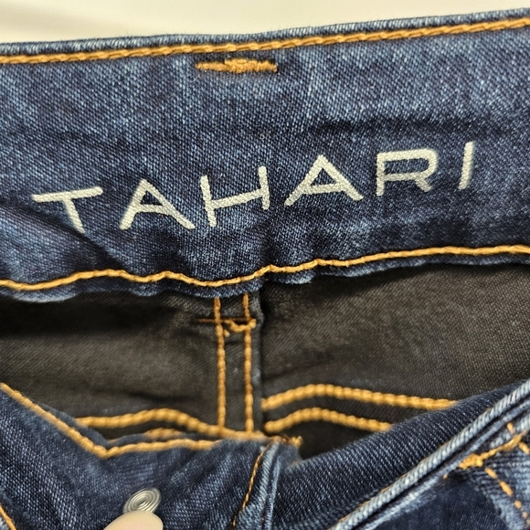 Tahari Mid Rise Medium Wash Non Distressed Skinny Jeans Womens Size 27/4 - Picture 5 of 6